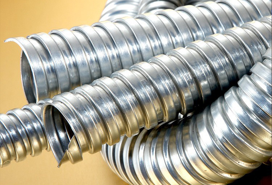 Tubos metálicos industriais flexíveis e rígidos, aço inox e ligas.